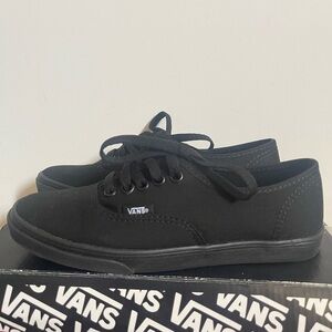 Vans Authentic Lo Pro Black Sneakers- Size 5.5